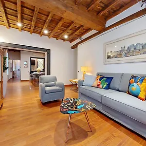 Ych-farnese Charme Appartement