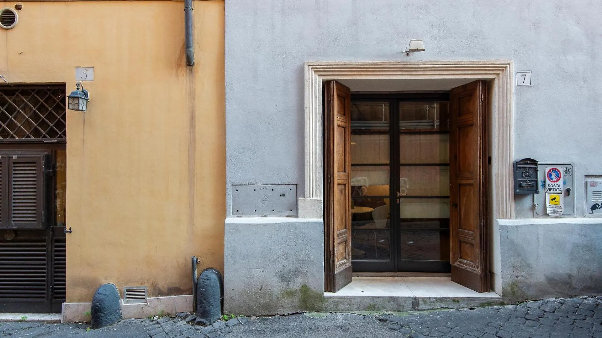 Colosseo Elegant Loft Apartment Rome